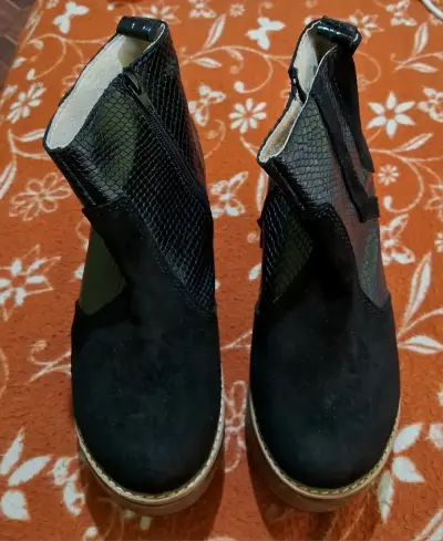 Vendo botines - miniatura 1