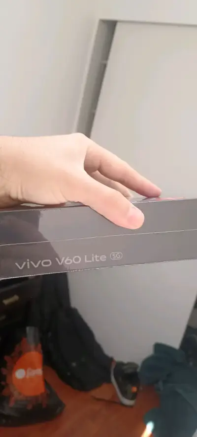 Vivo v60 Lite negro 256 GB liberado - miniatura 2