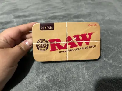 Caja metálica RAW - accesorio fumeta😮‍💨 - miniatura 1