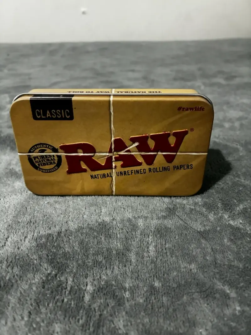 Caja metálica RAW - accesorio fumeta😮💨 - 2