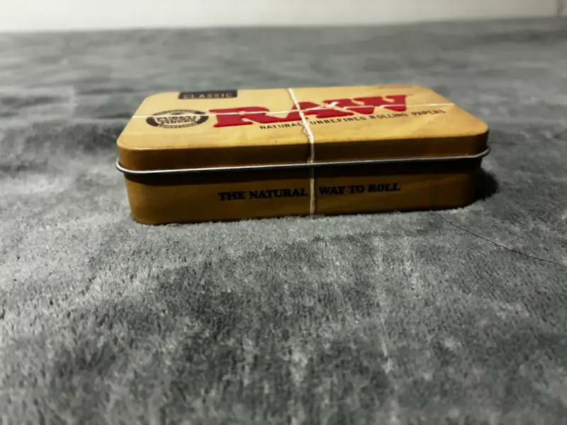 Caja metálica RAW - accesorio fumeta😮💨 - 3