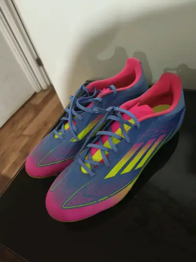 Zapatos de futbol talla 45 - miniatura 1