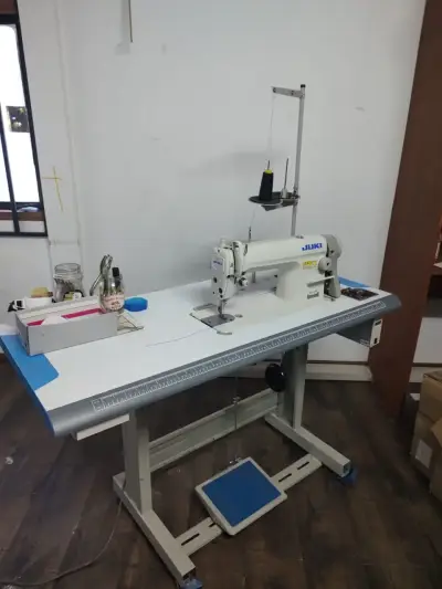 Maquina de Coser Recta Industrial - miniatura 4