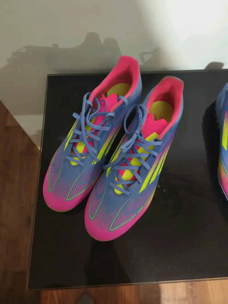 Zapatos de futbol talla 45 - 4