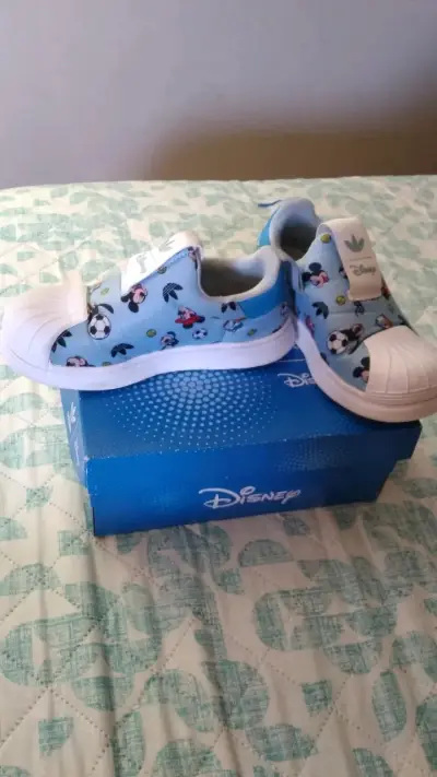 Zapatillas Adidas super Star Disney - miniatura 2