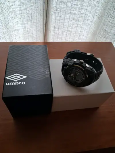 Vendo reloj umbro original - miniatura 4