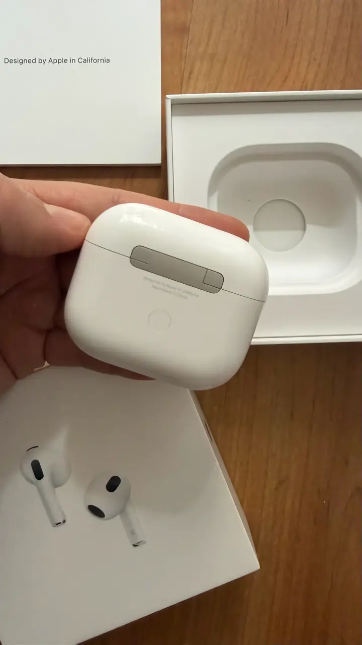 AirPods 3ra Generación - 2