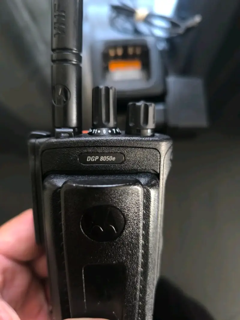 Radio Motorola 8050E - 3