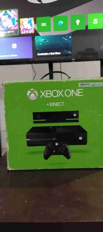 XBOX ONE CON KINET - miniatura 1