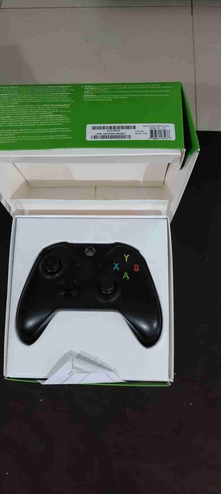 XBOX ONE CON KINET - 5