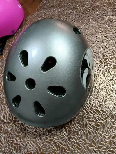 Casco - miniatura 2