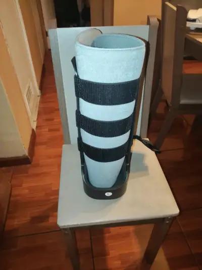 Botas ortopédica talla L - miniatura 1