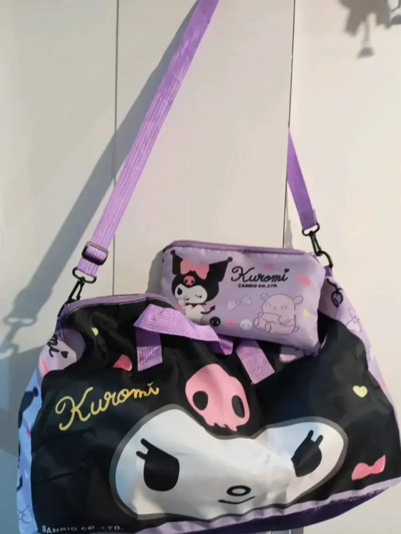 Se vende bolso deportivo kuromi - 1