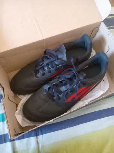 Zapatillas futbolito - miniatura 1