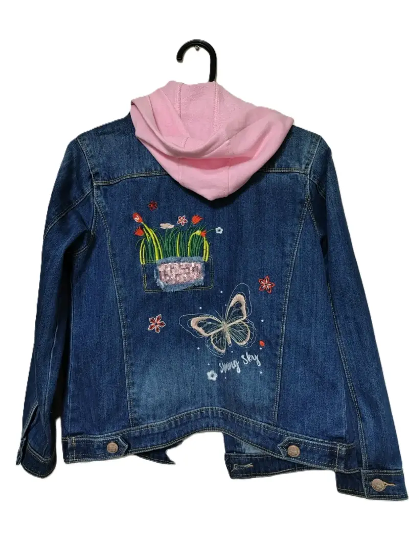 Chaqueta mezclilla niña - con apliques y bordados - 4