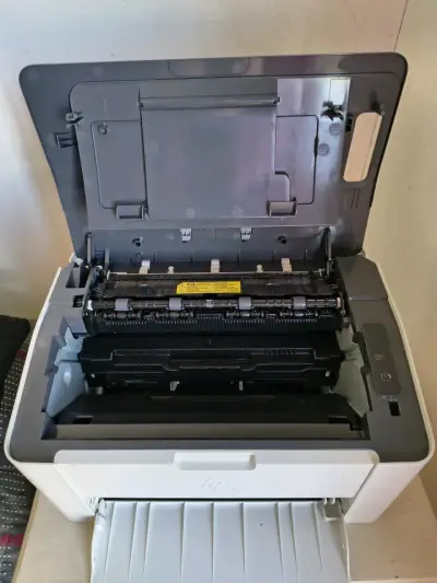 Impresora láser Hp 107a - miniatura 4