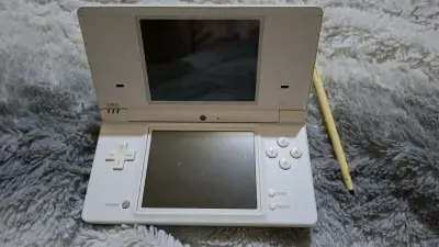 Nintendo DS Original - miniatura 3