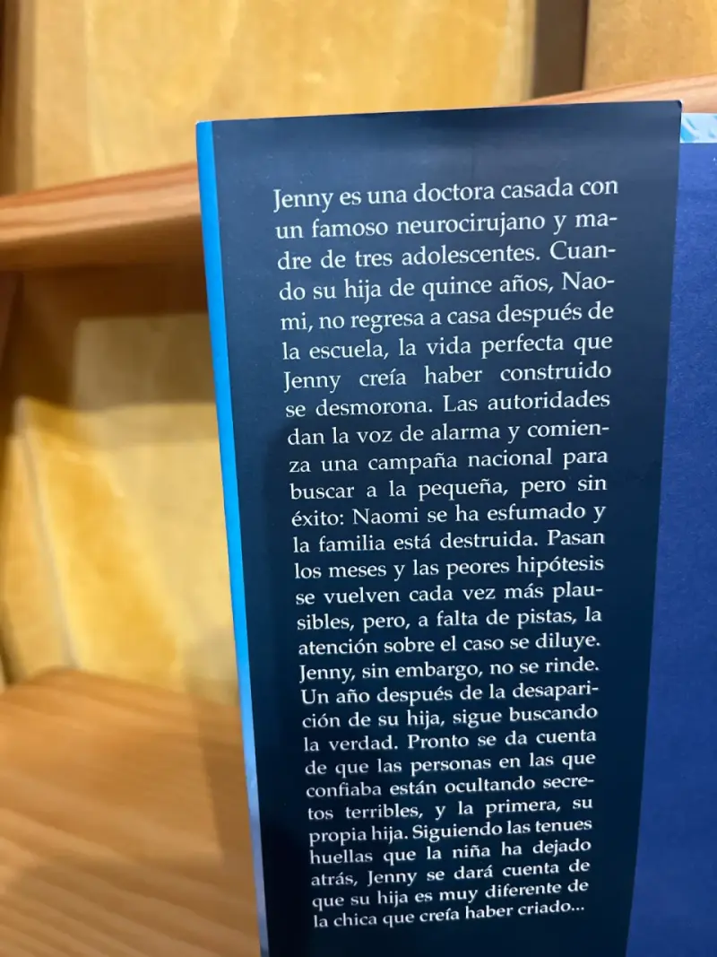 Libro Una familia casi perfecta - 3