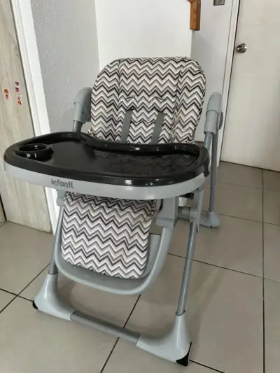 Silla de comer bebé - miniatura 1