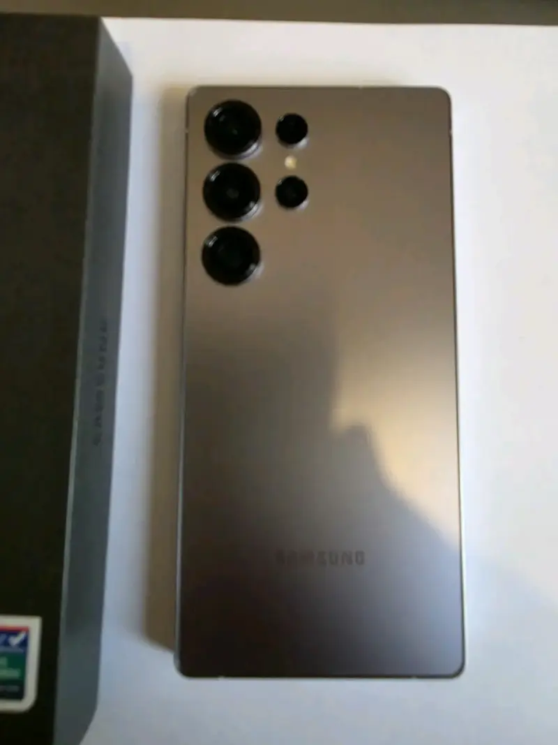 Samsung Galaxy S25 Ultra 512GB - 2