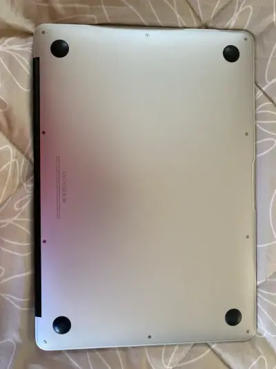 MacBook Air 13” 2017, 8 GB RAM, 128 GB - miniatura 4