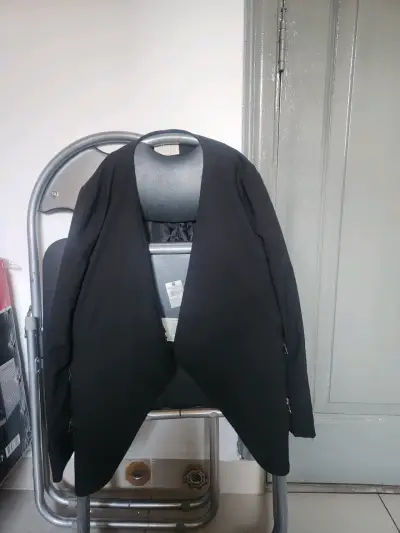 Chaquetas y blusa talla M - miniatura 2