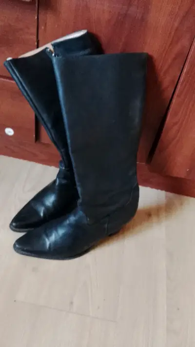 Botas - miniatura 1