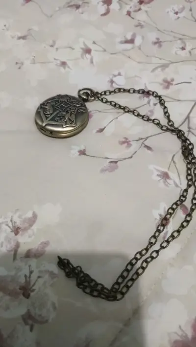 Collar de reloj de bolsillo de cuarzo con el escud - miniatura 2