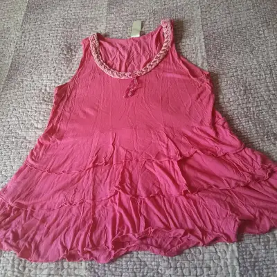 Polera sin mangas rosa - miniatura 1