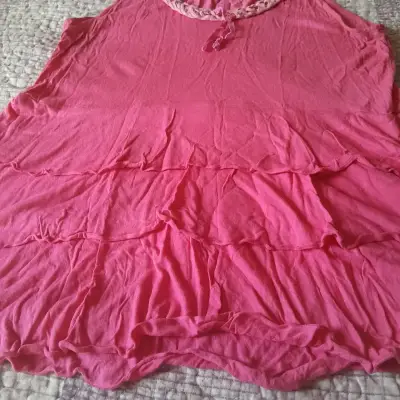 Polera sin mangas rosa - miniatura 4