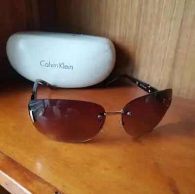 Anteojos de sol Calvin Klein café - miniatura 1