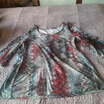 Polera multicolor gruesa mangas 3/4 - miniatura 1