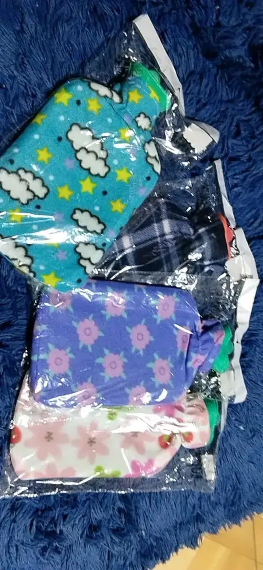 Pijama de algodón ,gorritos, guateros y botitas - 3