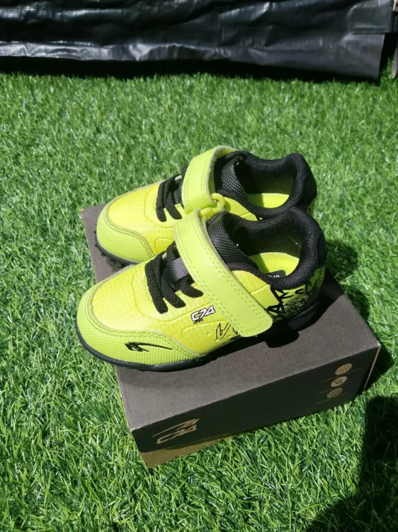 Zapatillas de fútbol para bebé - 2