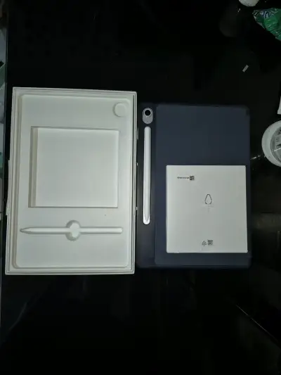 SE VENDE TAB S10 FE + S PEN (y su carcasa e lamina - miniatura 1