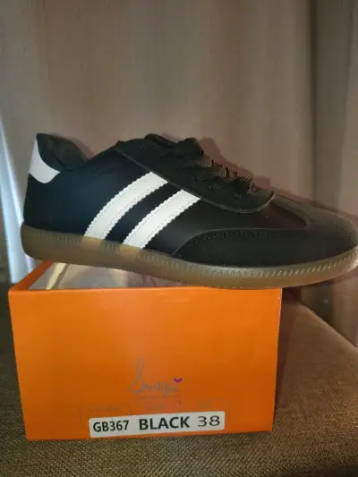 Zapatos nuevos - miniatura 3