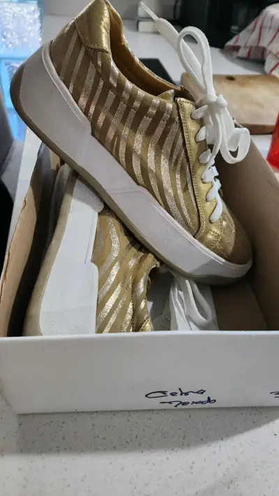 Zapatillas de cuero mujer - miniatura 2