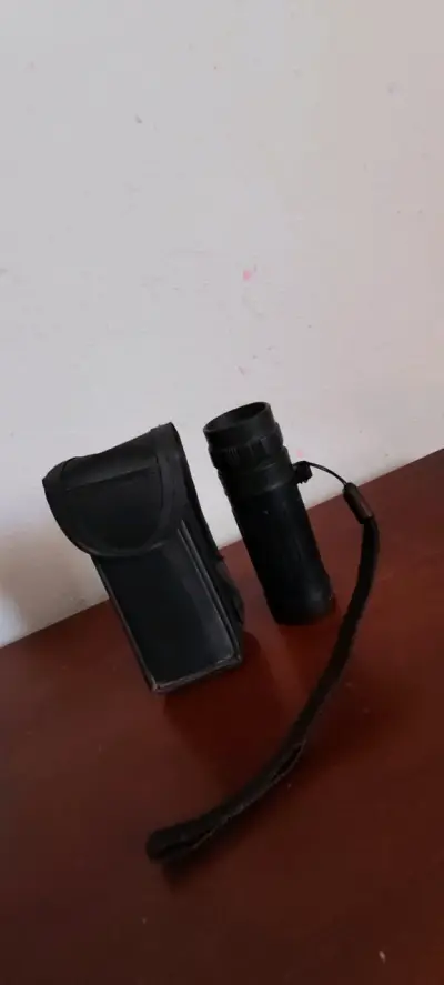 Binocular - miniatura 1