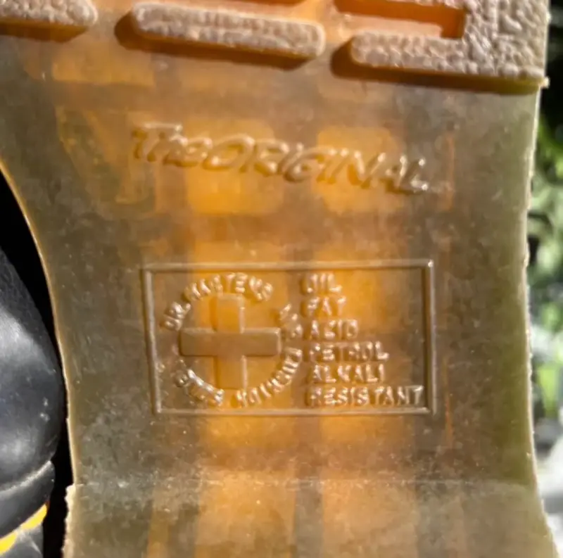 Botín Dr.Martens Clásico Negro - 4