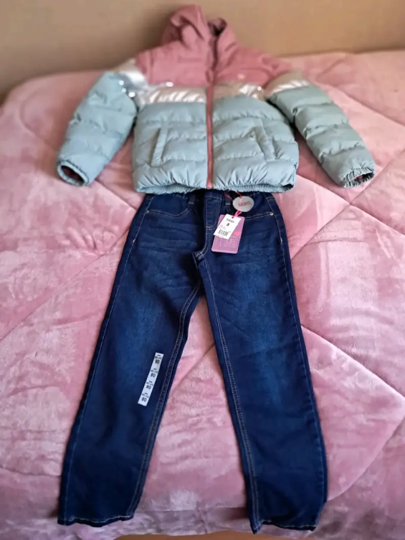 Vendo parka y jeans niña