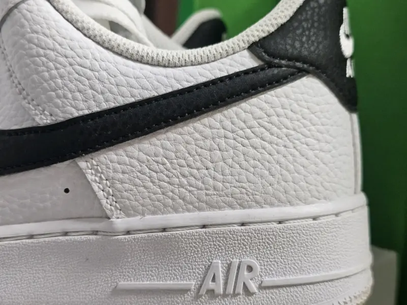 Nike Air Force 1 '07 Hombre - 2