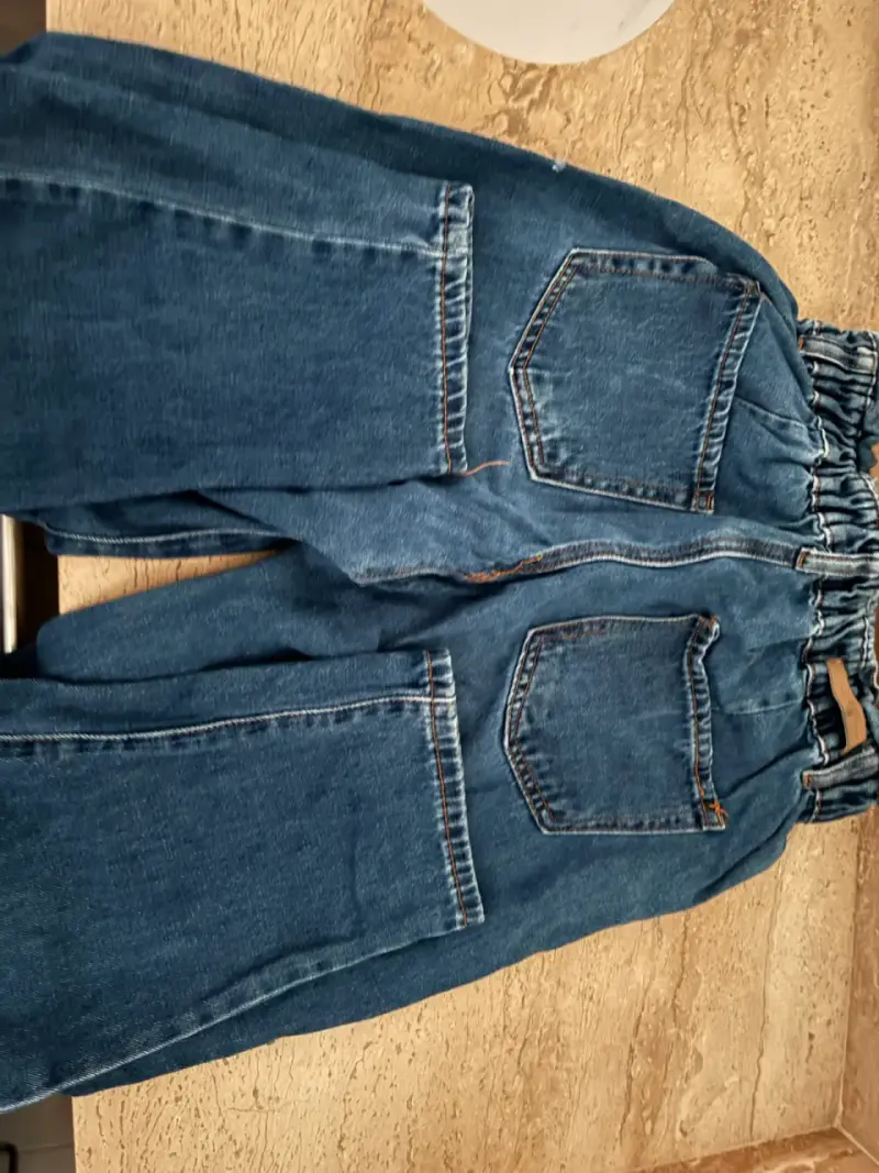 Pantalón de mujer, con elásticado - 3
