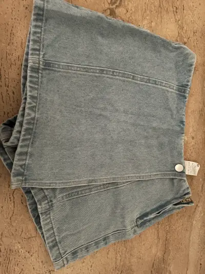 Falda short de mujer - miniatura 2