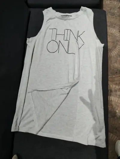 Polera sin manga - miniatura 2