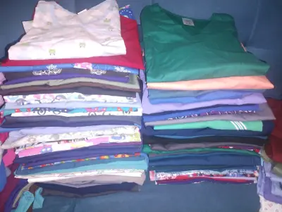 Lote de ropa clínica 124 piezas - miniatura 4