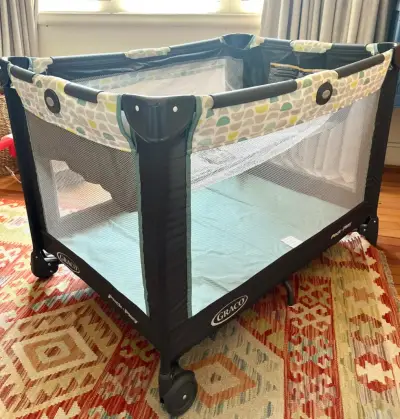 Pack & Play Graco - miniatura 1