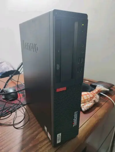 Computadora Lenovo Thinkcenter work station m715s - miniatura 4