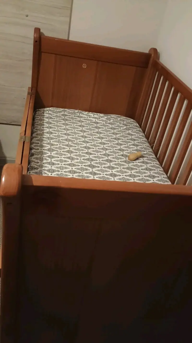 Cuna de madera - 2