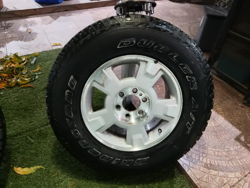 NEUMATICOS BRIDGESTONE 265/70 R17 123/12 - 4