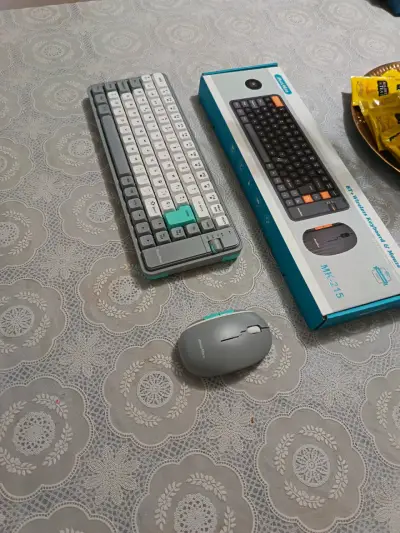 Teclado y mause inalambrico - miniatura 2